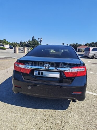 Toyota Camry-6