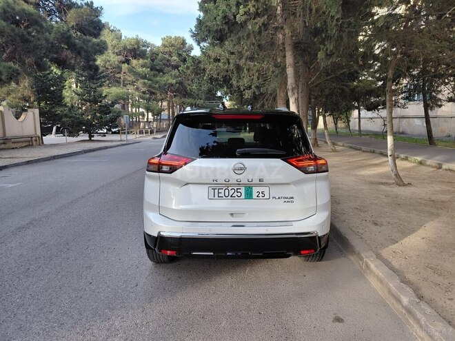 Nissan Rogue-7