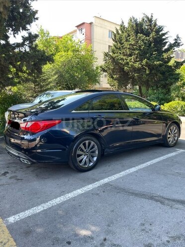 Hyundai Sonata-5