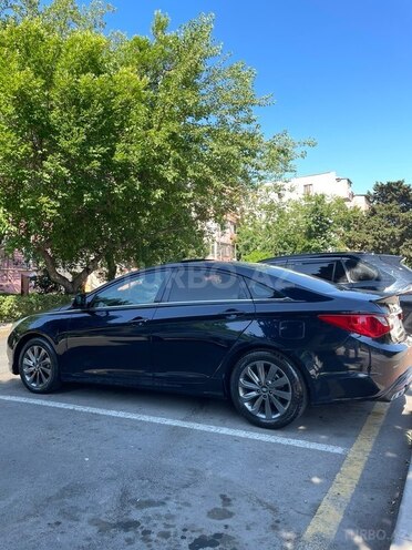 Hyundai Sonata-8