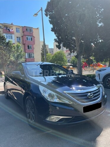 Hyundai Sonata-14