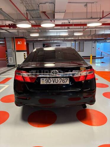 Toyota Camry-3
