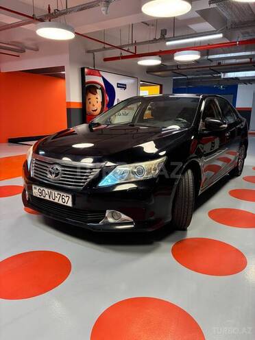 Toyota Camry-5