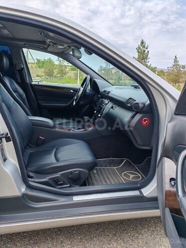 Mercedes C 200-11