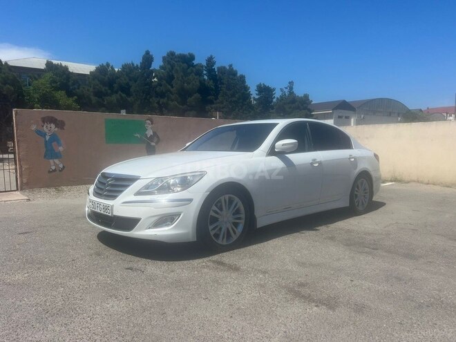 Hyundai Genesis-3