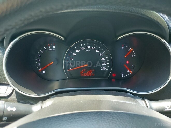 Kia Sorento-8