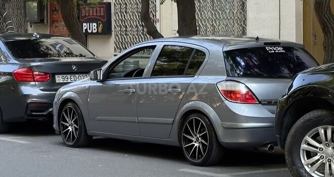 Opel Astra-2