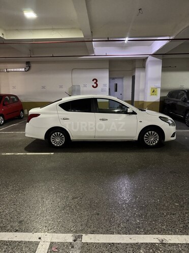 Nissan Sunny-5