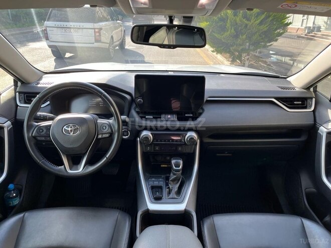 Toyota RAV4-3