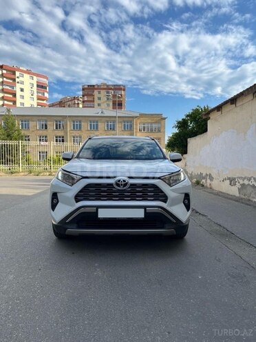 Toyota RAV4-1