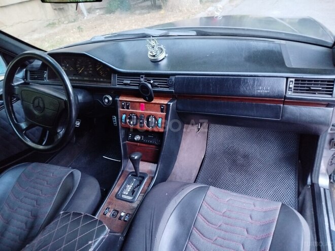 Mercedes E 200-7