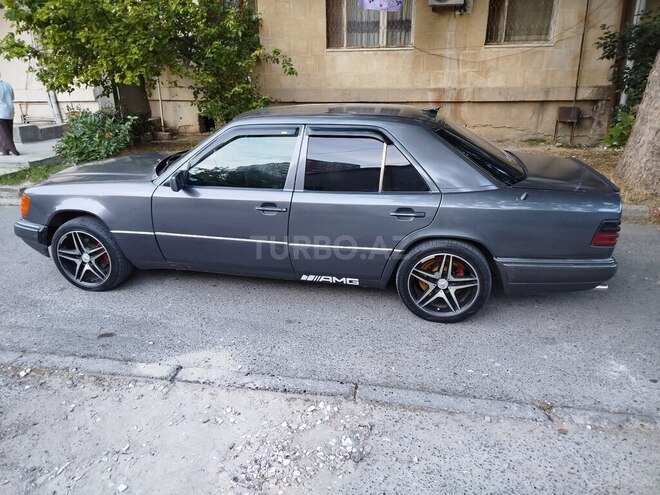 Mercedes E 200-16