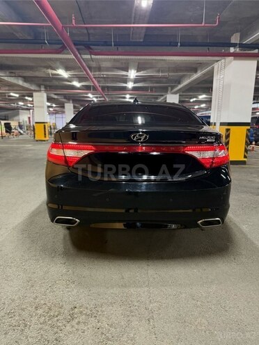 Hyundai Grandeur-2