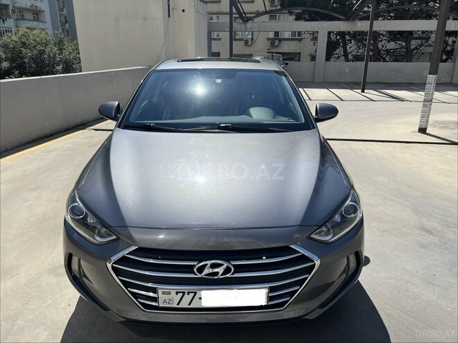 Hyundai Elantra-2