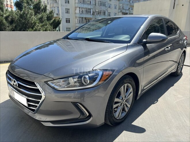 Hyundai Elantra-5