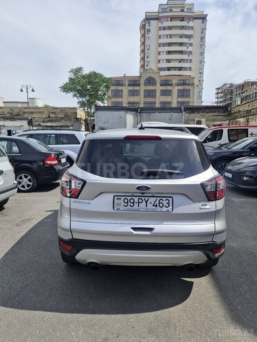 Ford Escape-2