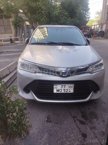 Toyota Corolla Fielder-1