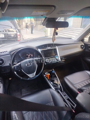 Toyota Corolla Fielder-2
