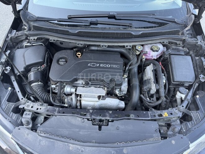 Chevrolet Cruze-11