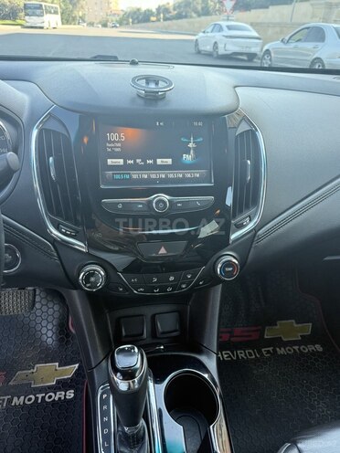 Chevrolet Cruze-9