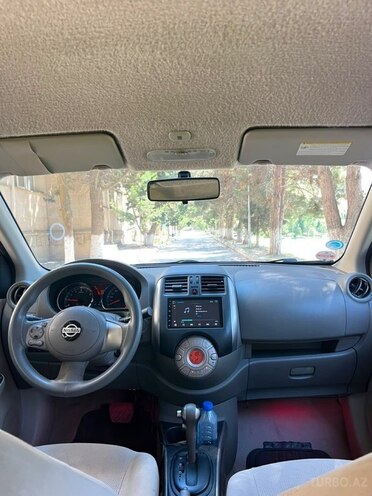 Nissan Sunny-6