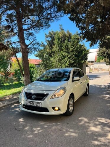 Nissan Sunny-4