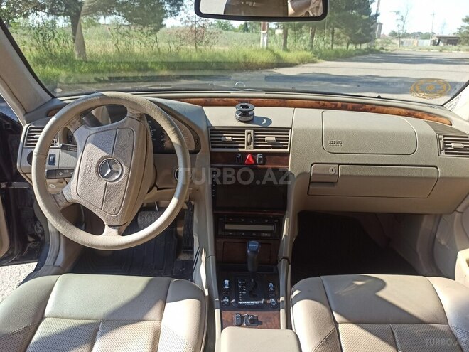 Mercedes C 230-7