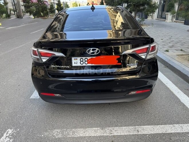 Hyundai Sonata-2