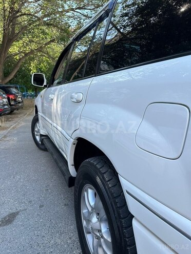 Lexus LX 470-6
