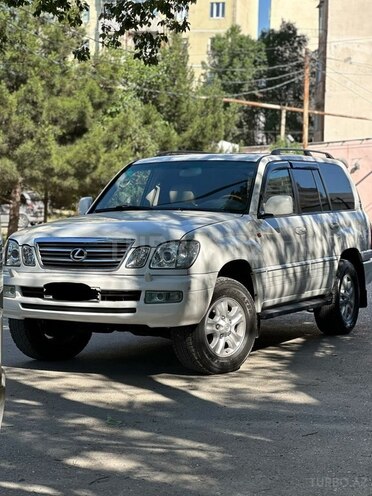 Lexus LX 470-2