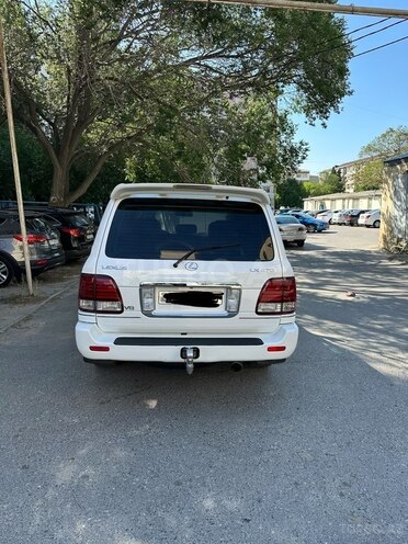 Lexus LX 470-9