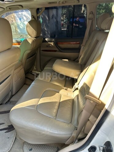 Lexus LX 470-10