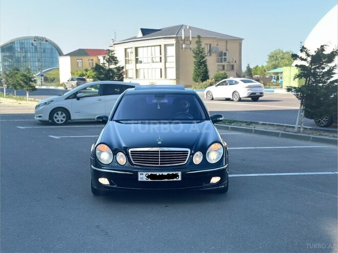 Mercedes E 270-2