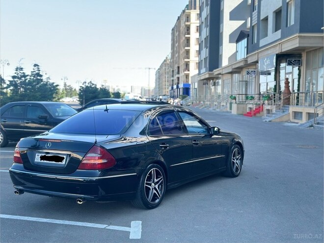 Mercedes E 270-6