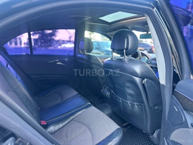 Mercedes E 270-12