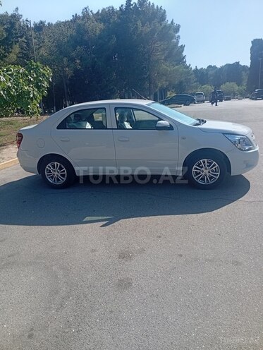 Chevrolet Cobalt-11