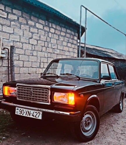 LADA (VAZ) 2107-1