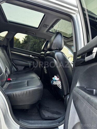 Kia Sorento-8