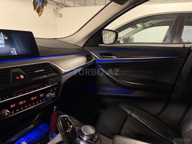 BMW 520d-8