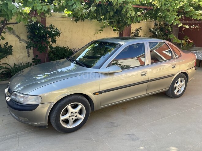Opel Vectra-3
