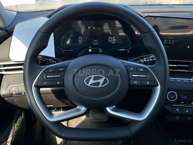 Hyundai Elantra-4