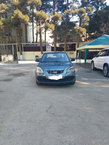 Kia Rio-1