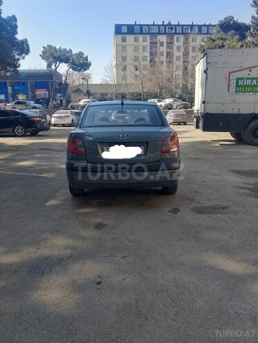 Kia Rio-2