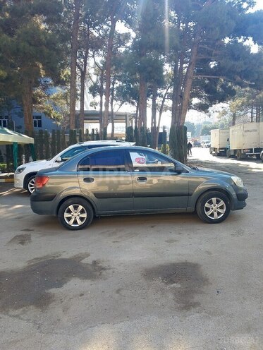 Kia Rio-4