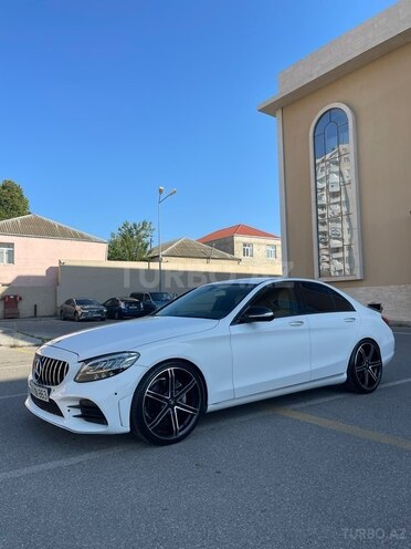 Mercedes C 300-1