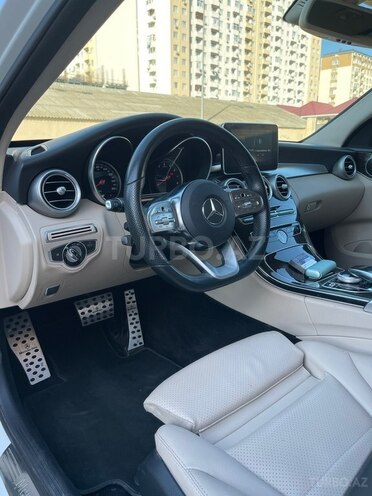 Mercedes C 300-9