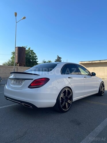 Mercedes C 300-7