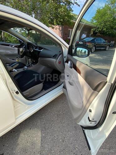 Nissan Sentra-8