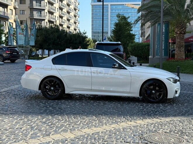BMW 320-3