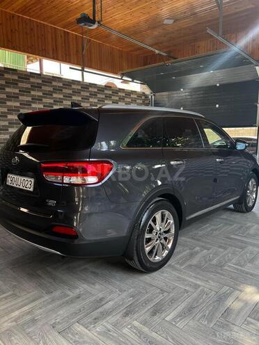 Kia Sorento-5